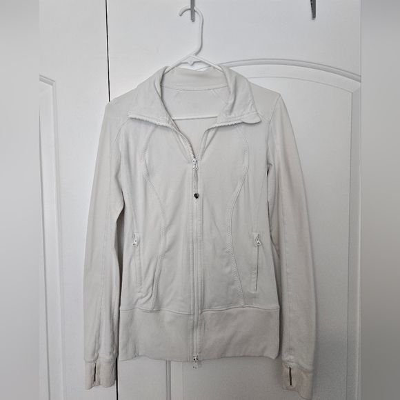 104. Lululemon Define Jacket – Size 6 – White - Picture 1 of 3